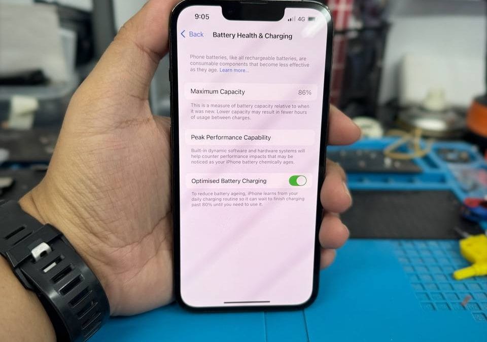 Tukar Bateri iPhone 13 Pro di KL