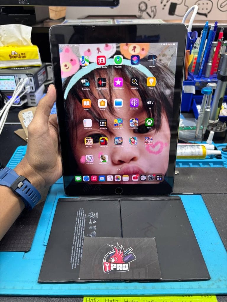 Selesai tukar bateri iPad